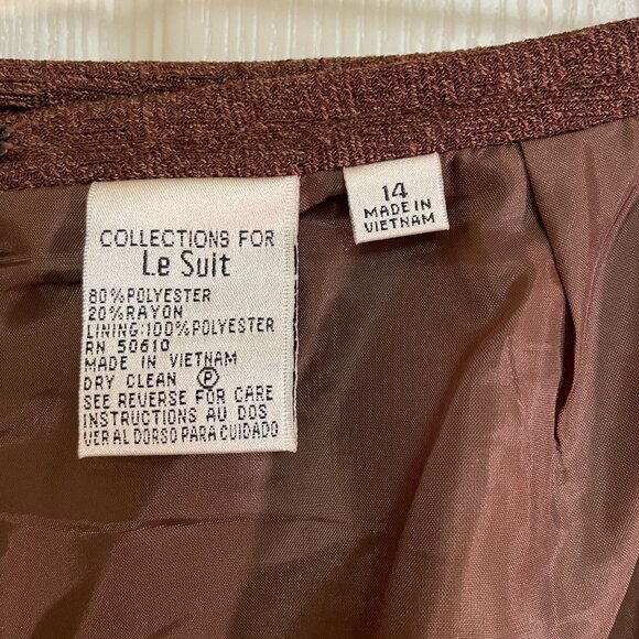 Collections for LeSuit Size 14 Brown Suit with maxi skirt and jacket - Picture 9 of 12